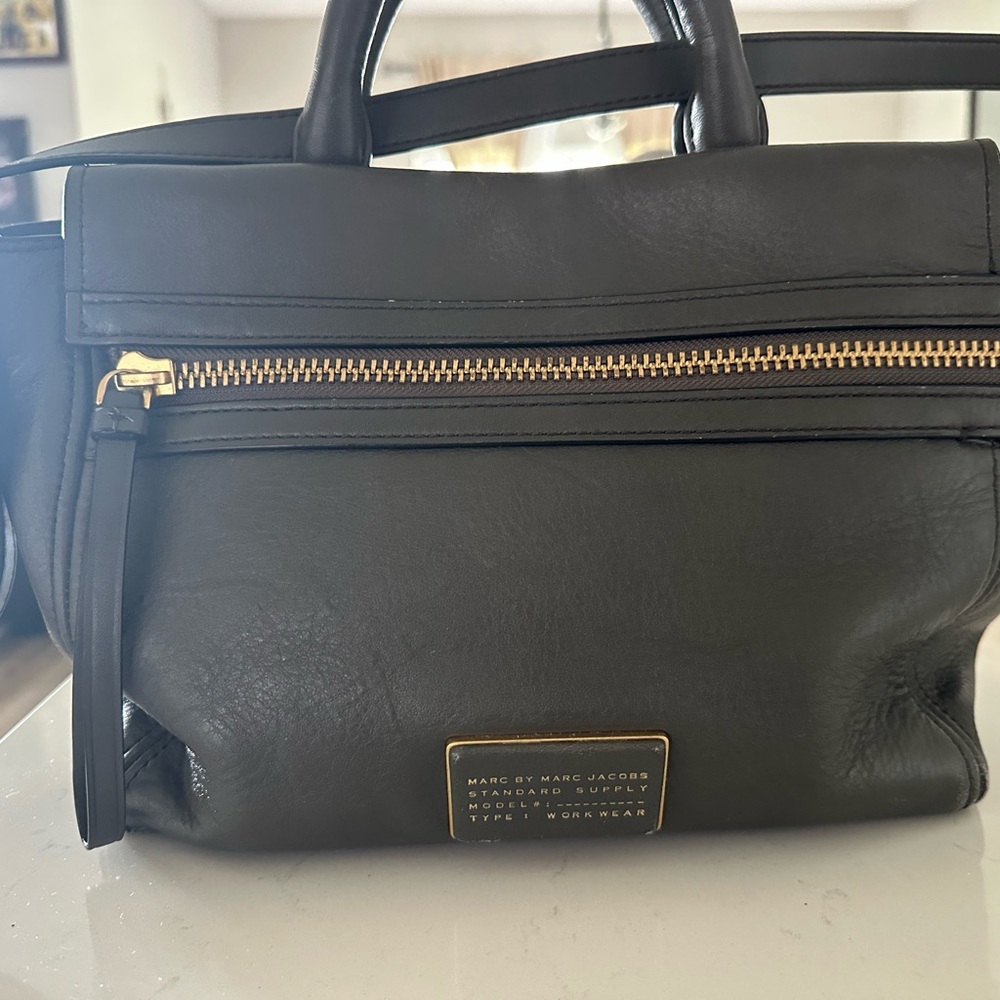 Marc by Marc Jacobs dirty martini and Gold Leather Tote - Picture 5 of 7